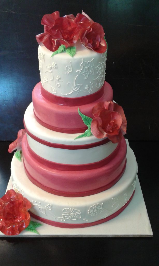 Rosa Hochzeitstorte mit Rosen – Konditorei & Café Krüsmann Leipzig