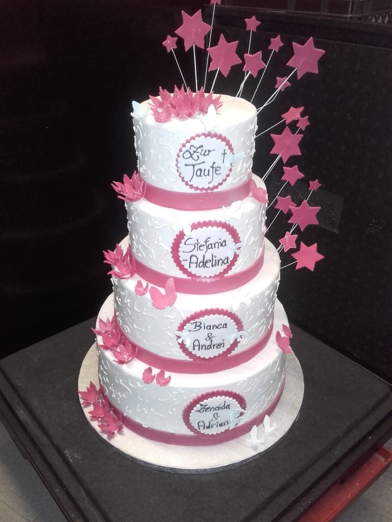 Rosa Hochzeitstorte mehrstöckig – Konditorei & Café Krüsmann Leipzig
