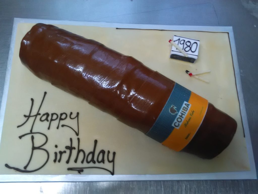 Geburtstagstorte Zigarre – Handgemachte Motivtorte von Konditorei & Café Krüsmann in Leipzig